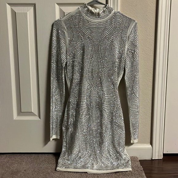 Dresses & Skirts - Only worn once sparkly dress